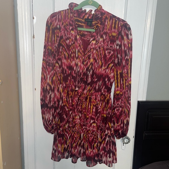 House of Harlow 1960 Dresses & Skirts - HOUSE OF HARLOW 1960  Beautiful Burgundy Print Long Sleeve Boho Mini Dress